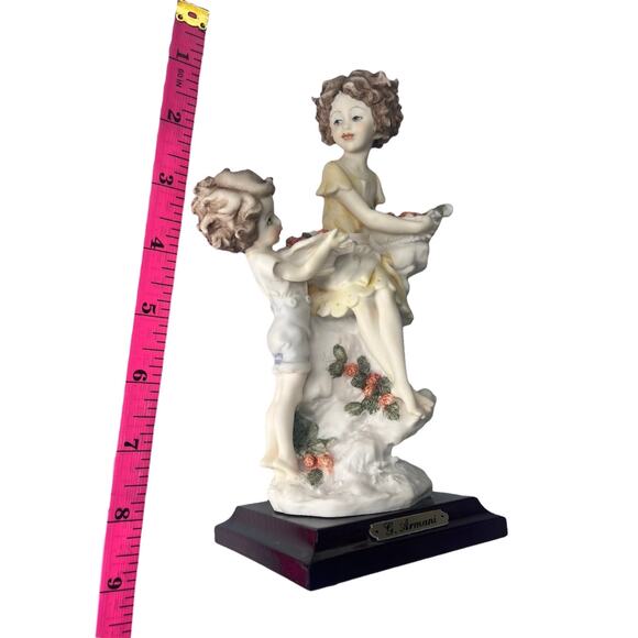 1986 Giuseppe Armani STRAWBERRY PARTY FIGURINE Sculpture Girl Boy Magic Memories - Picture 10 of 12